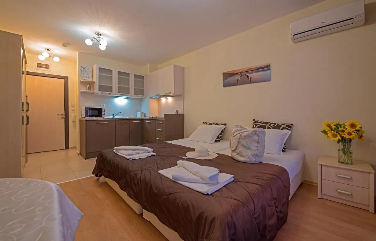 Admiral Plaza Holiday Apartments Sunny Beach