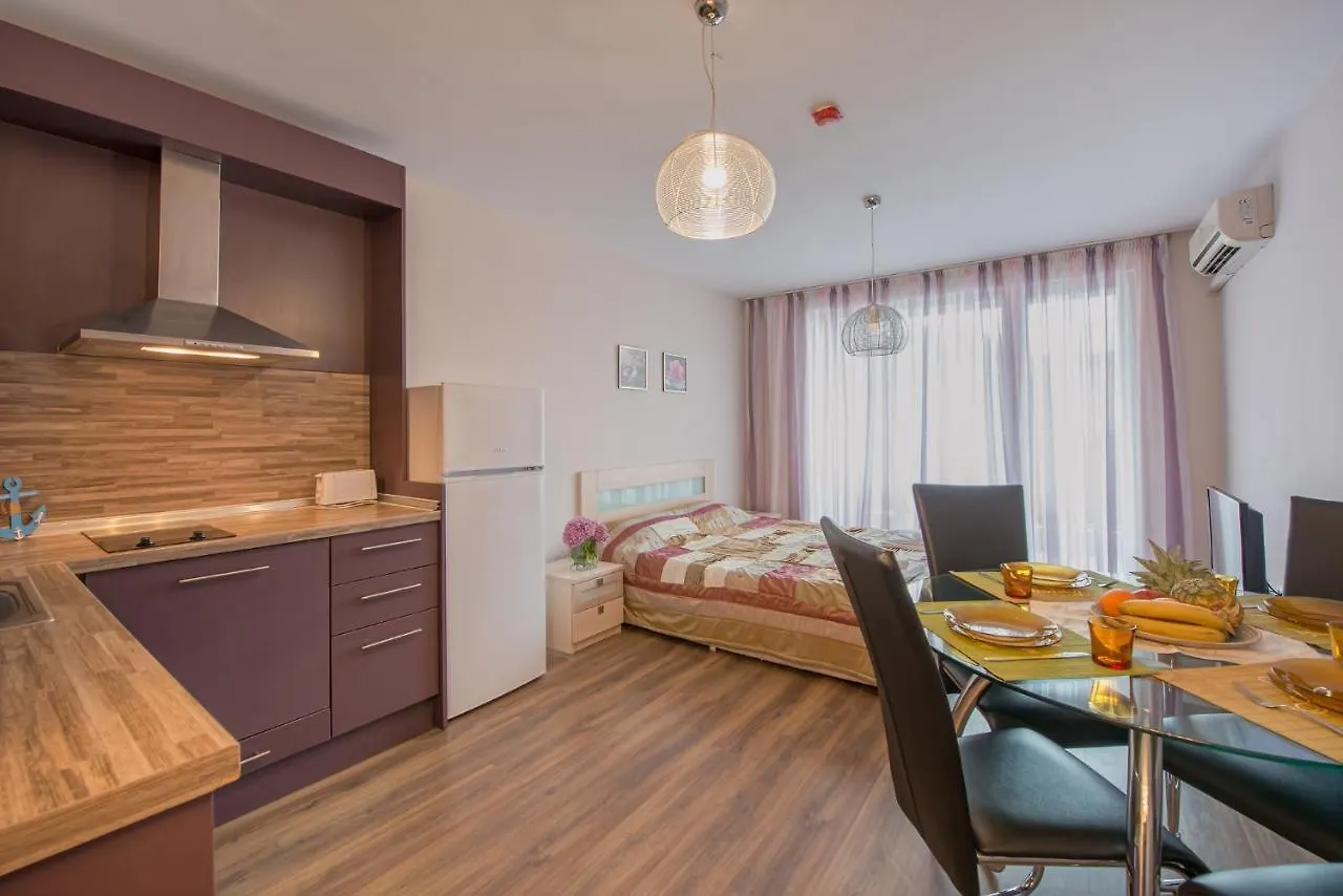 Admiral Plaza Holiday Apartments Sunny Beach