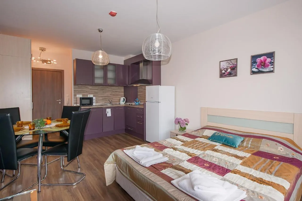 Admiral Plaza Holiday Apartments Sunny Beach